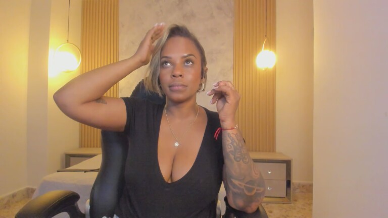 AyanaBrown's Streamate show and profile