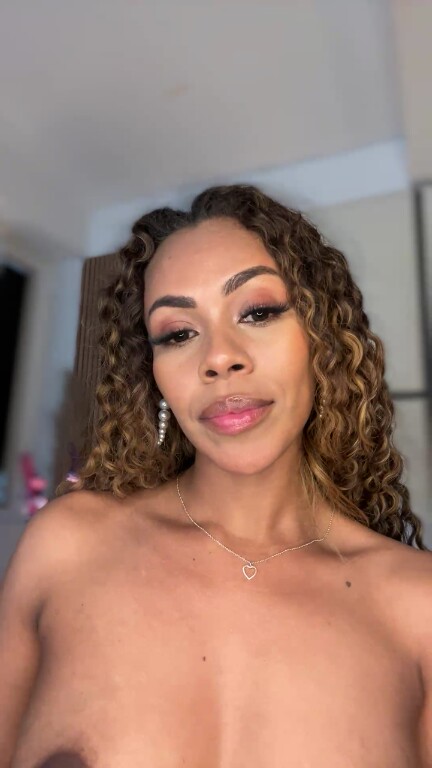 TatianaDeLucas's Streamate show and profile