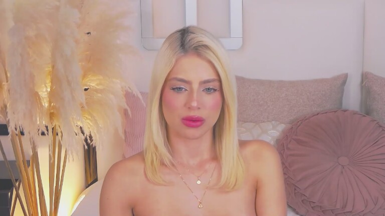 JohanaMiller's Streamate show and profile