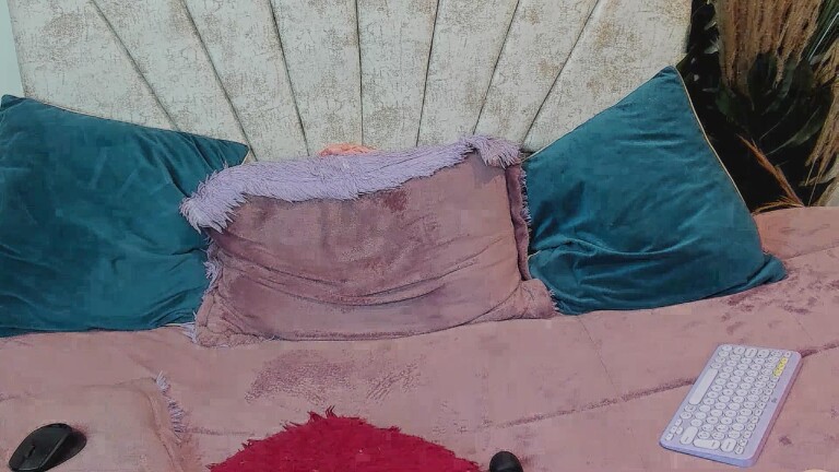 IamAbbi's Streamate show and profile