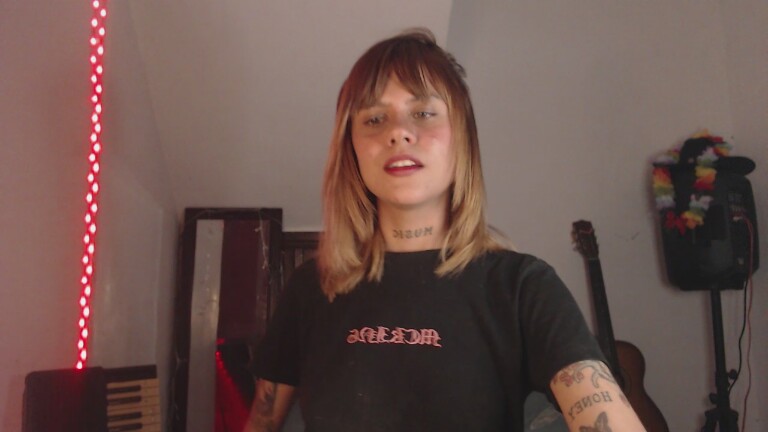 VictoriaDinucci's Streamate show and profile