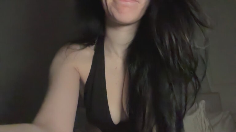 ZaraHartUK's Streamate show and profile