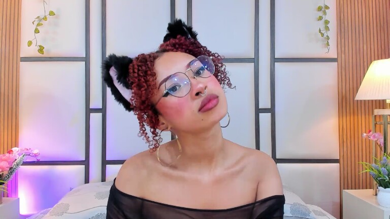 VioletReeds's Streamate show and profile