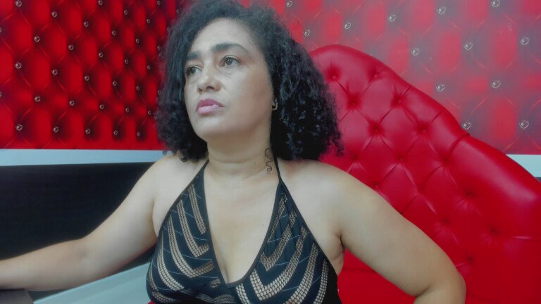 Bianca_Milf's Streamate show and profile