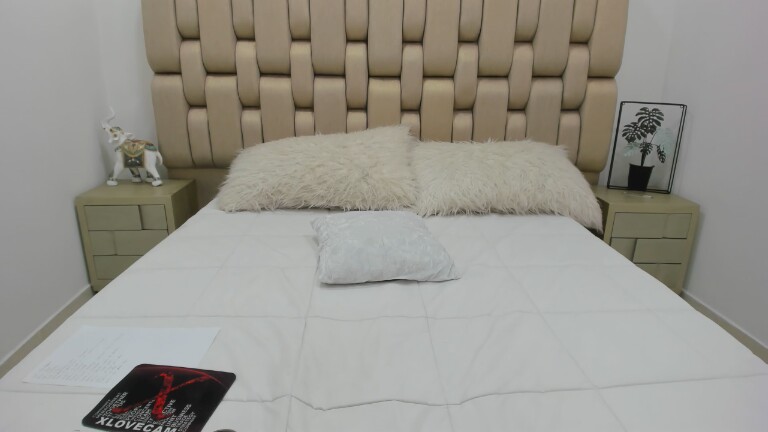 Valhentina's Streamate show and profile