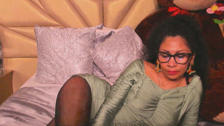 KarenDuval's Streamate show and profile