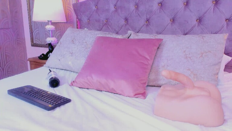 EvonieCarter's Streamate show and profile