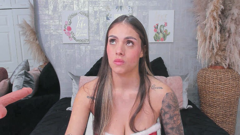 SaraBacker's Streamate show and profile