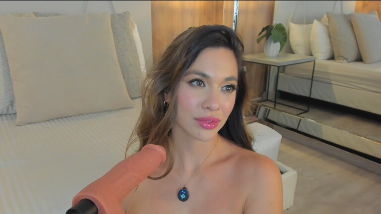 MarianneV's Streamate show and profile