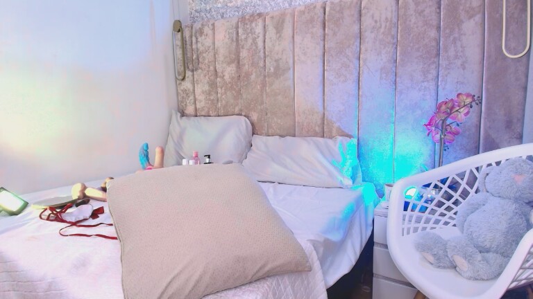 Tessalove_606's Streamate show and profile