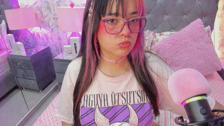 MaddieWaves's Streamate show and profile