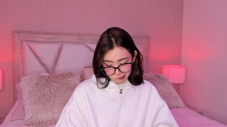 SophiaColinns's Streamate show and profile