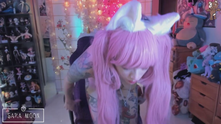 SaraMoon100's Streamate show and profile