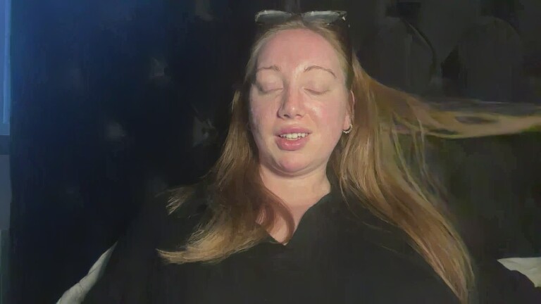 Arielsweetiee's Streamate show and profile