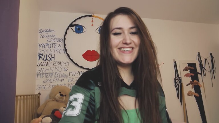 SYIA's Streamate show and profile