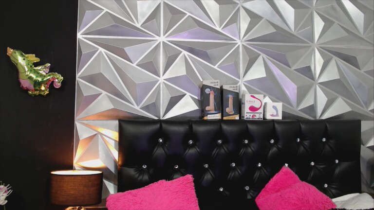 EmmaLush's Streamate show and profile