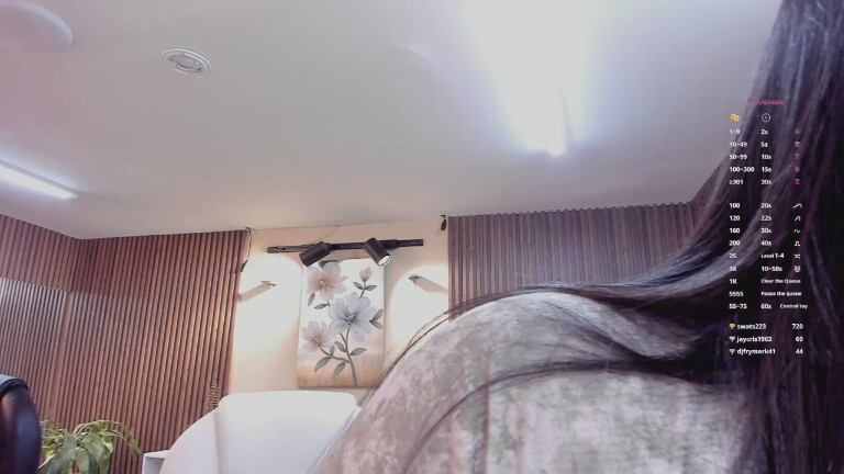 ElliSmith's Streamate show and profile