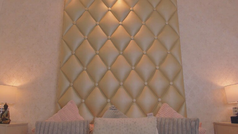 MiaaCaastro's Streamate show and profile