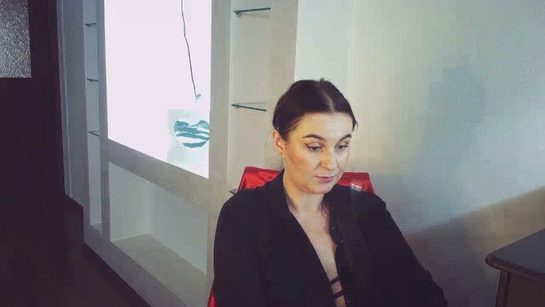 Karina_Dark's Streamate show and profile