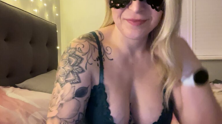 Verticalvixxen's Streamate show and profile