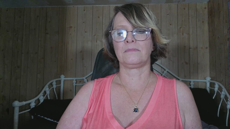 TalliaTravels's Streamate show and profile