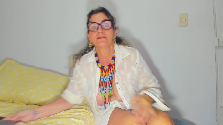 SexyLatinxs's Streamate show and profile