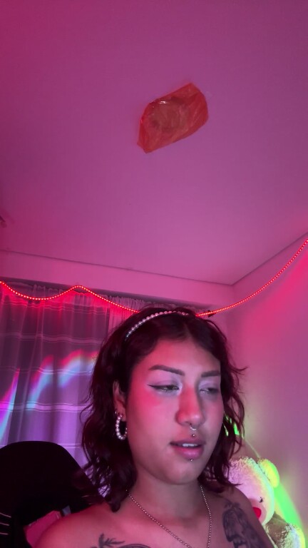 Ameliees's Streamate show and profile