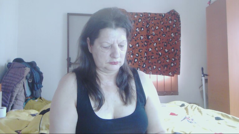 ExtasyMature's Streamate show and profile