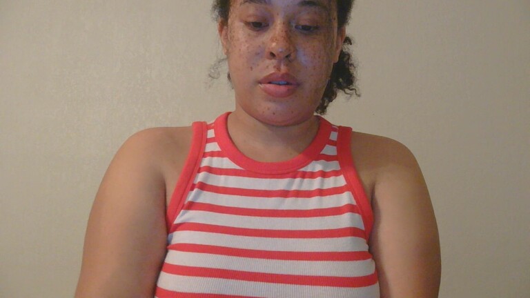 sirenyenn's Streamate show and profile