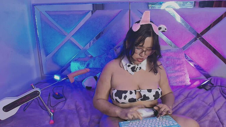 RousieGranger's Streamate show and profile