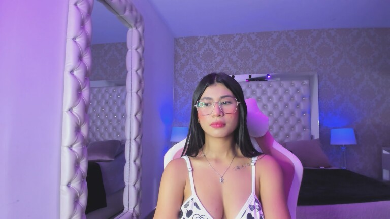 LylaKarl's Streamate show and profile