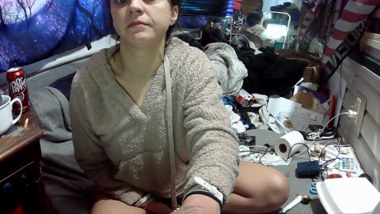 Betty_8ootz's Streamate show and profile