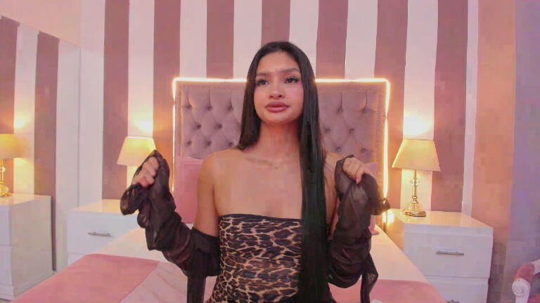 AuraClark's Streamate show and profile