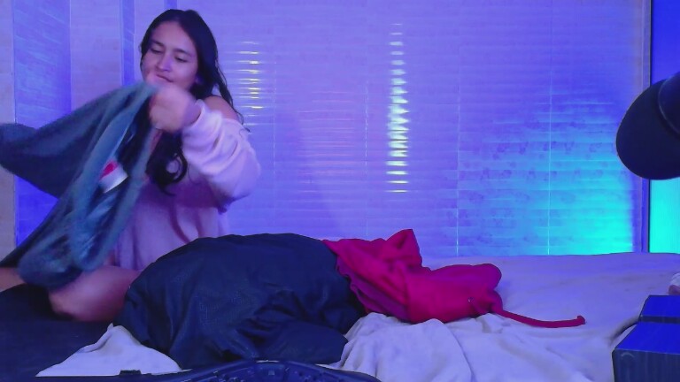 AmelieAmour23's Streamate show and profile