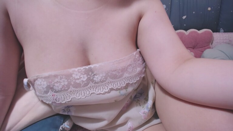 ninini92's Streamate show and profile