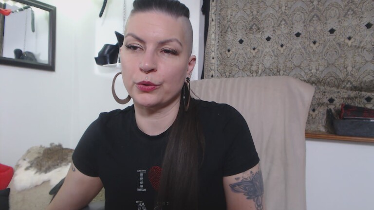 TheeLadyKatrina's Streamate show and profile