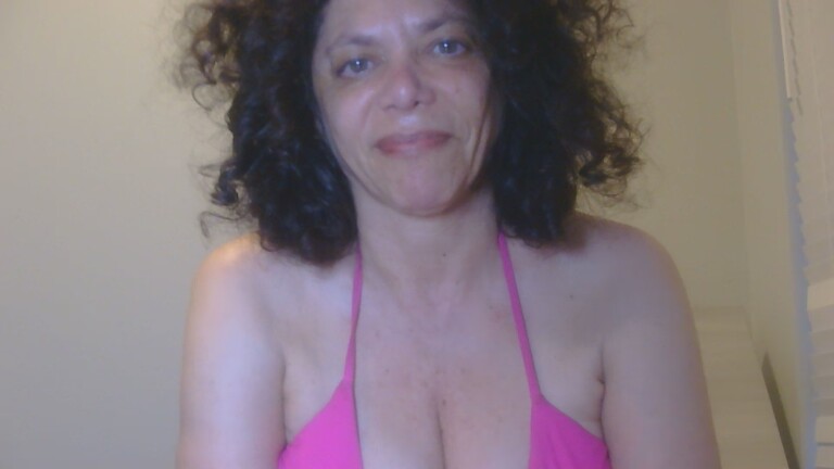 VivienneVale's Streamate show and profile