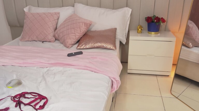 SophiaJohnes's Streamate show and profile