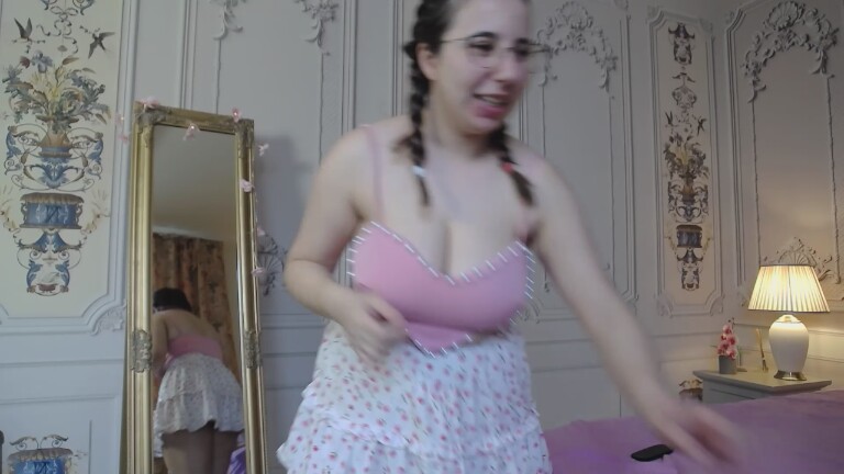 HAZELs's Streamate show and profile