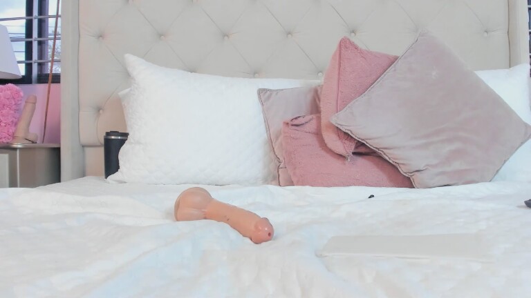 ScarlettLeBlanc's Streamate show and profile