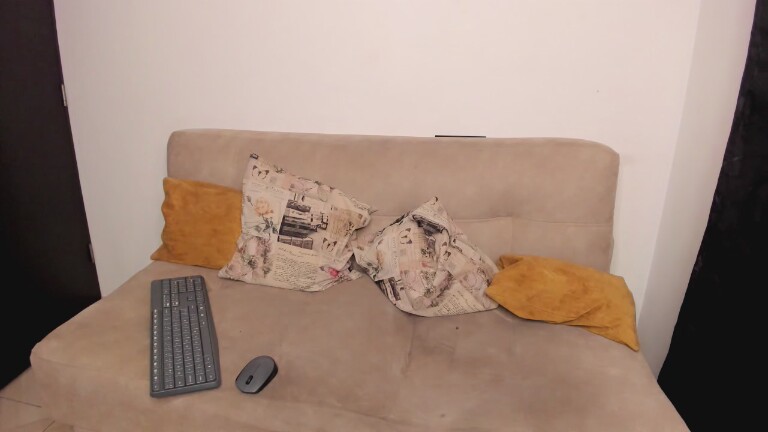 AliceeSecret's Streamate show and profile