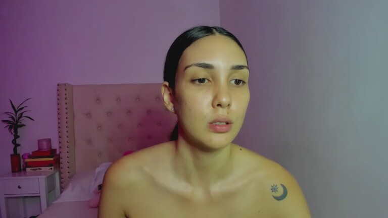 SoyLili's Streamate show and profile