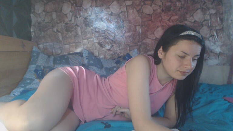 SELYINA's Streamate show and profile