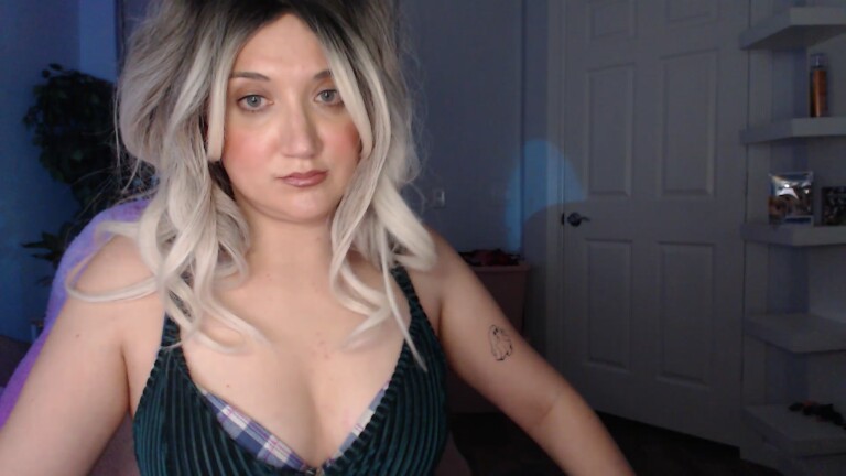 GoddessEmmy's Streamate show and profile