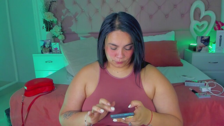 Nina_Lisboah's Streamate show and profile