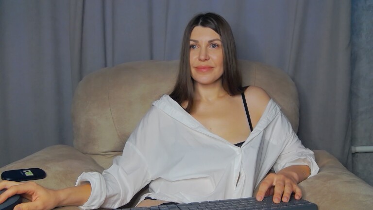 ElizaStoun's Streamate show and profile