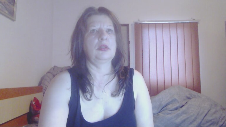 ExtasyMature's Streamate show and profile