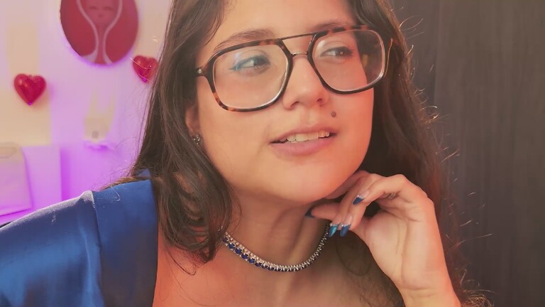 HaileyBunny_18's Streamate show and profile