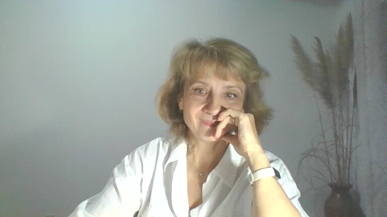 SimplyEnchanting's Streamate show and profile