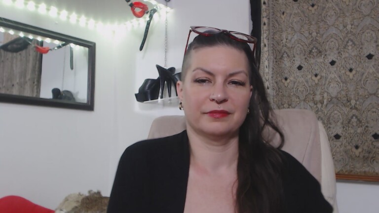 TheeLadyKatrina's Streamate show and profile